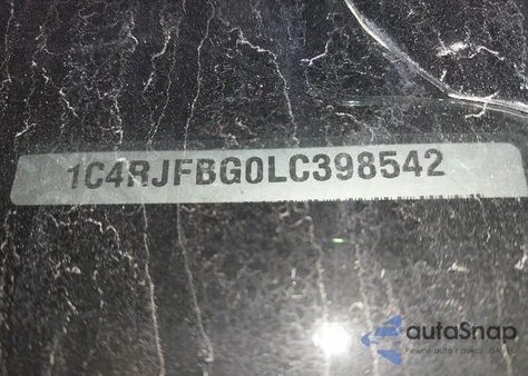 2020 Jeep Grand Cherokee Limited 4X4 from USA, damaged, VIN 1C4RJFBG0LC398542